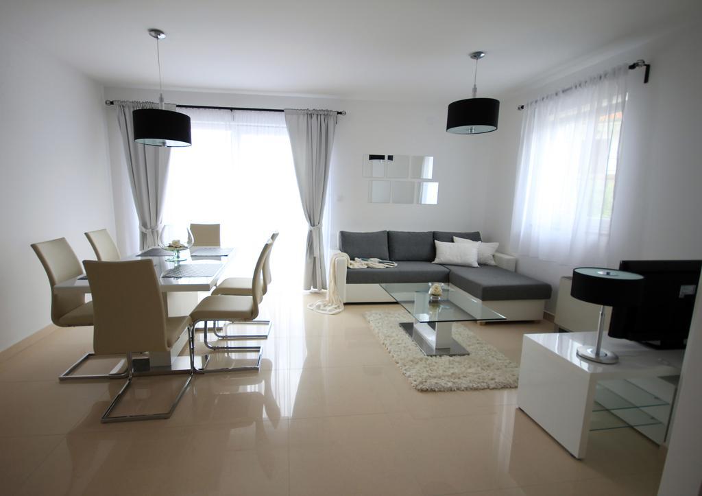 Apartments Villa Mantinela 马林斯卡 客房 照片
