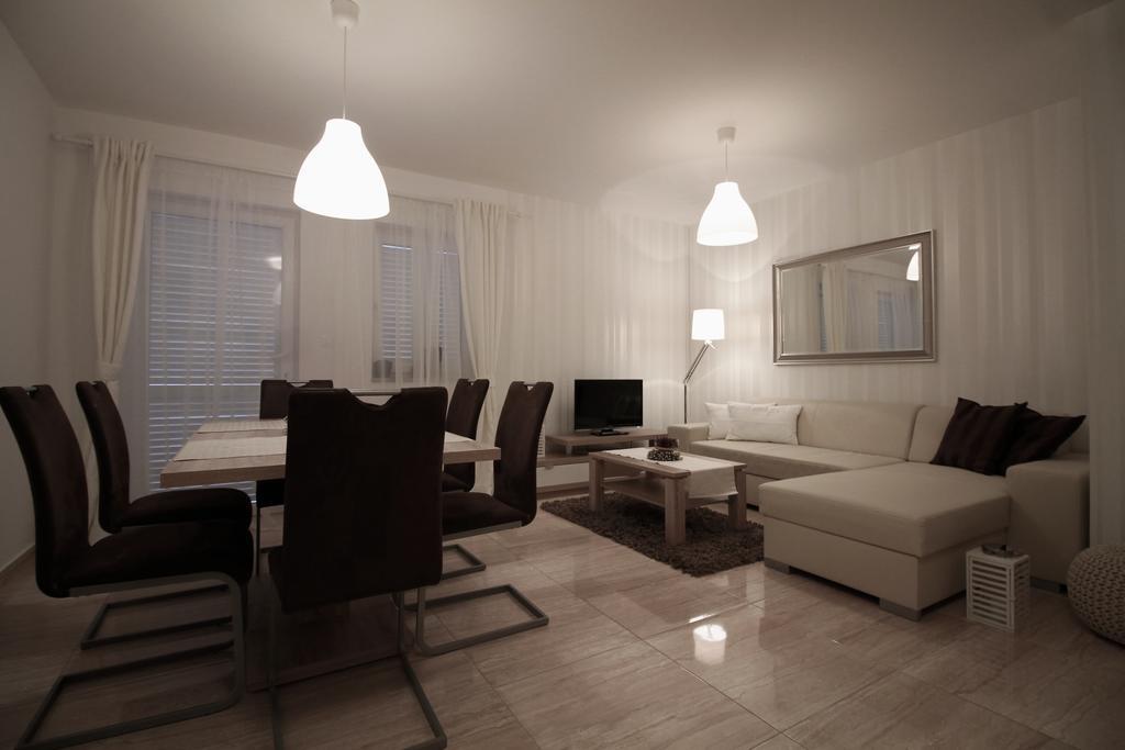 Apartments Villa Mantinela 马林斯卡 外观 照片