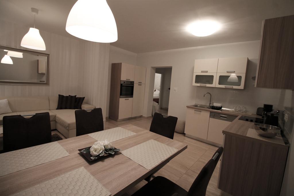 Apartments Villa Mantinela 马林斯卡 外观 照片
