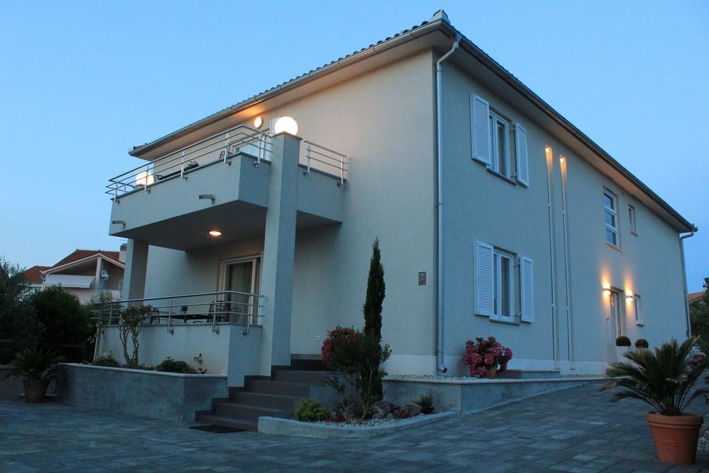 Apartments Villa Mantinela 马林斯卡 外观 照片